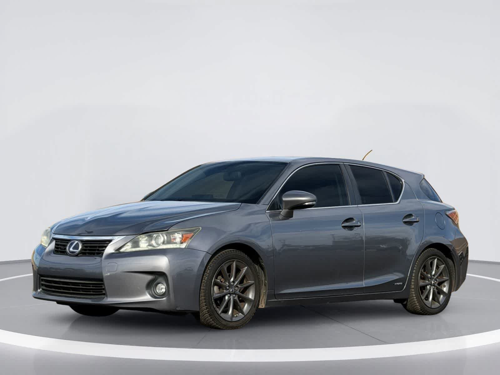 Used 2013 Lexus CT 200h w/ Premium Pkg w/Navigation FWD image 2