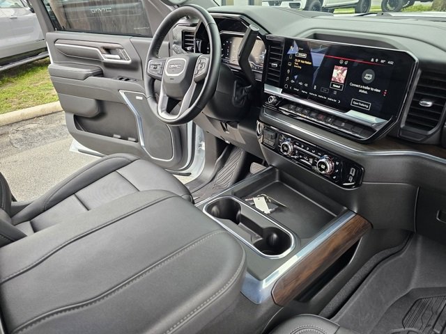 Used 2024 GMC Sierra 2500 SLT w/ SLT Premium Package image 26