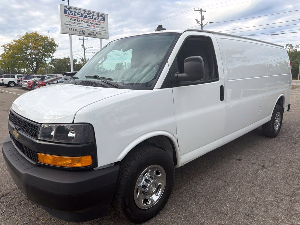 Used 2022 Chevrolet Express 2500 Extended RWD image 1