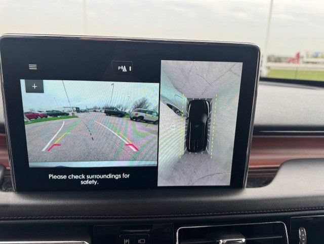 Used 2021 Lincoln Aviator Grand Touring w/ Equipment Group 302A AWD/4WD image 18