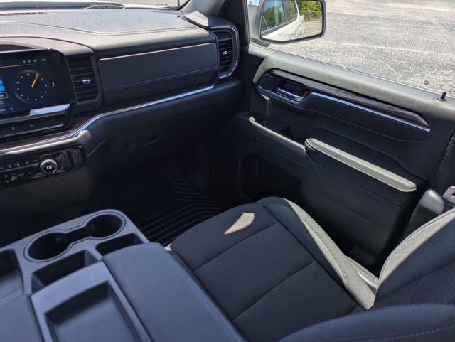 Used 2023 Chevrolet Silverado 1500 LT w/ Z71 Off-Road Package AWD/4WD image 15