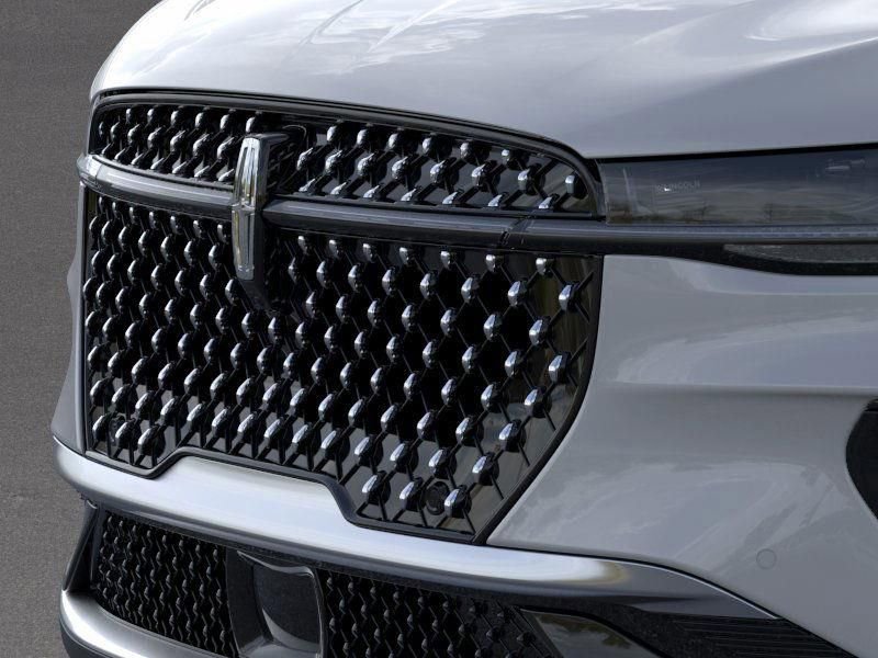 New 2026 Lincoln Nautilus Premier image 17