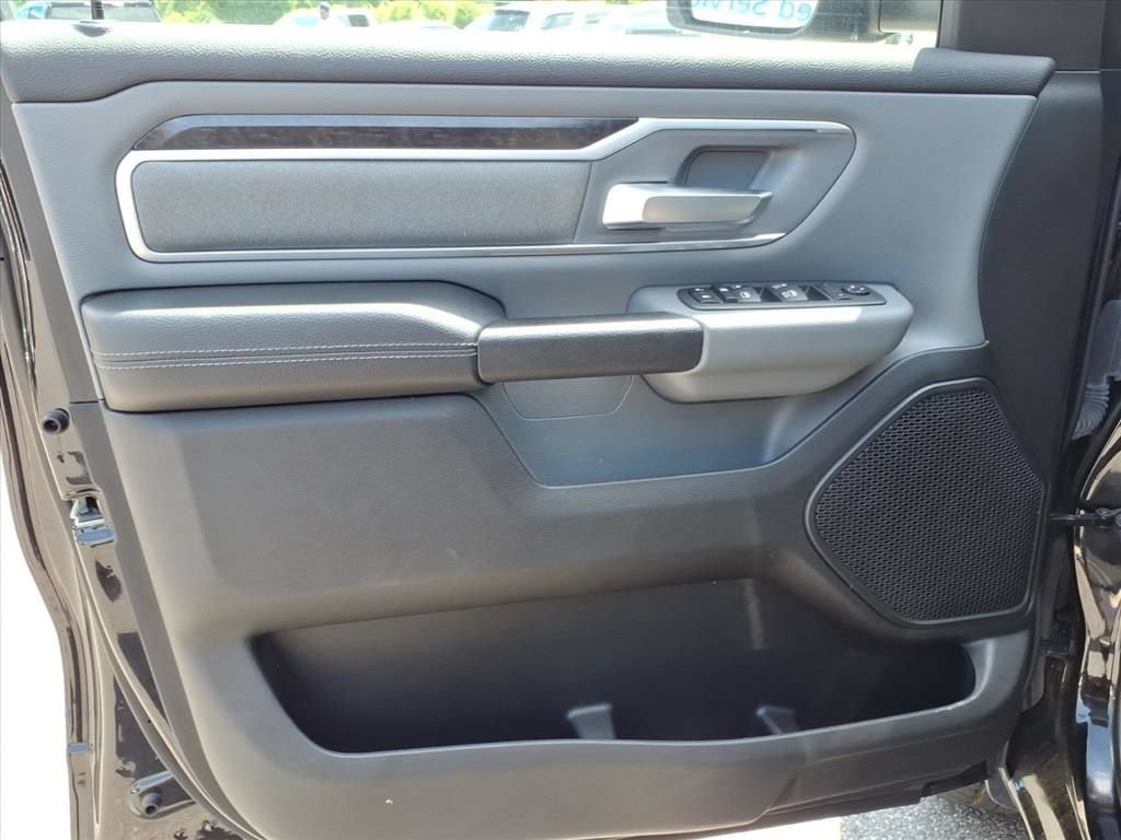 Used 2023 RAM 1500 Big Horn AWD/4WD image 18