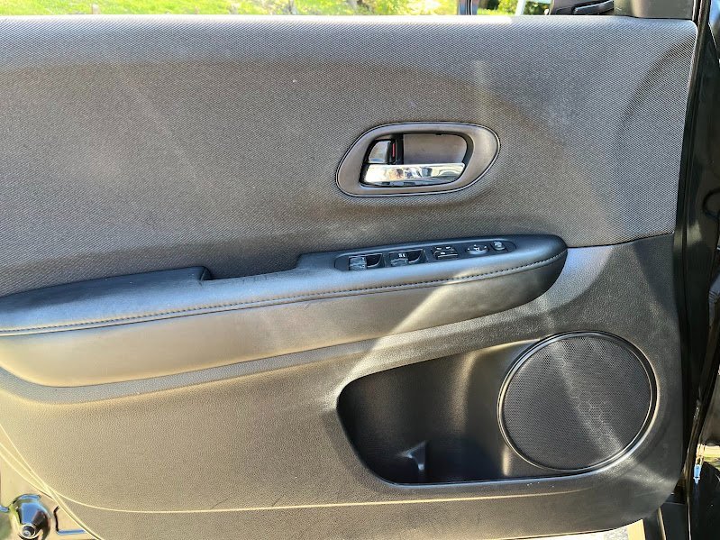 Used 2019 Honda HR-V LX image 6