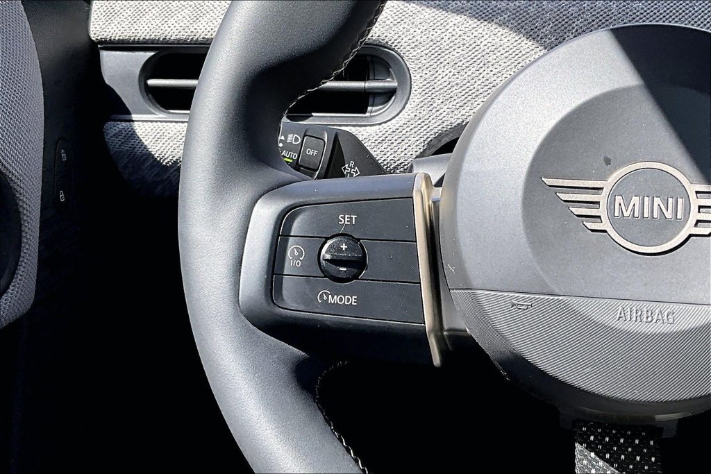 Used 2026 MINI Cooper S FWD image 18