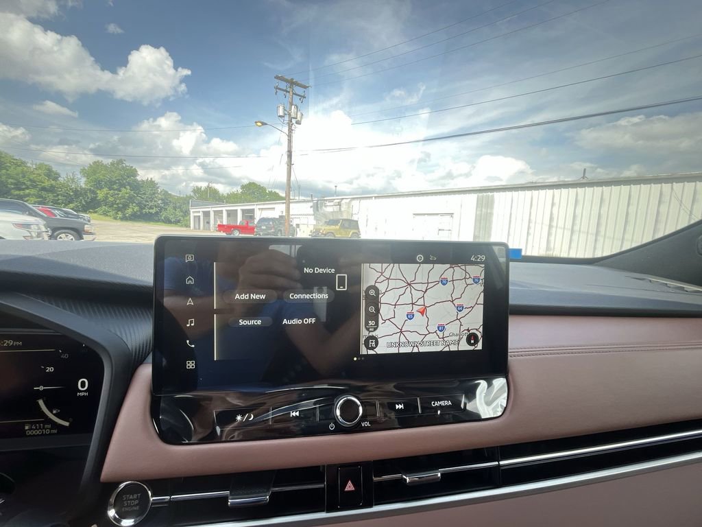 New 2025 Mitsubishi Outlander SEL image 16