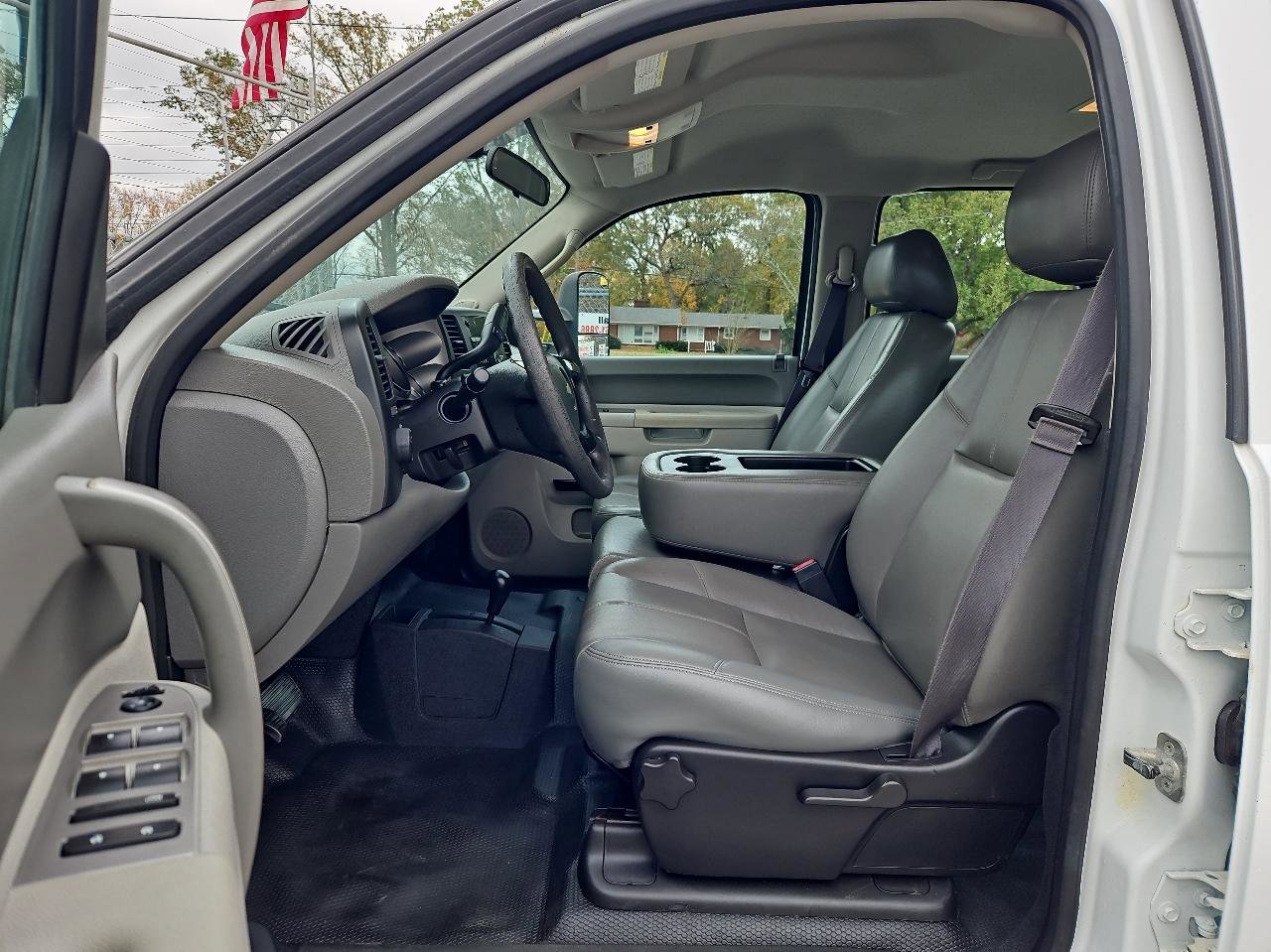 Used 2014 Chevrolet Silverado 3500 W/T w/ Skid Plate Package AWD/4WD image 10