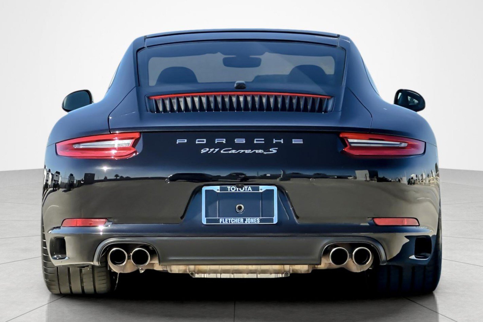 Used 2018 Porsche 911 Carrera S RWD image 4