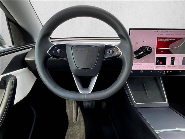 Used 2026 Tesla Model Y 2WD image 6