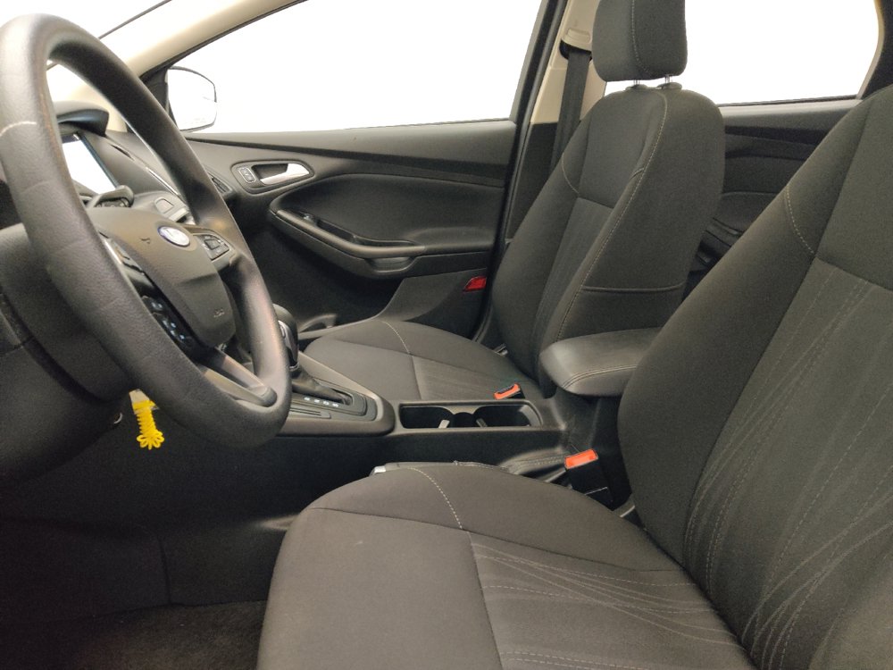 Used 2017 Ford Focus SEL w/ Interior Protection Package FWD image 17
