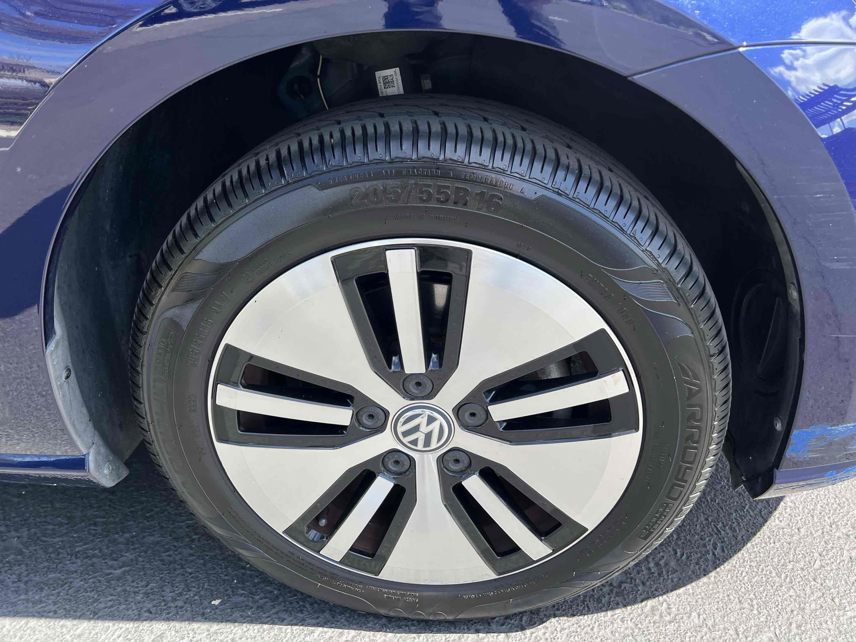 Used 2019 Volkswagen e-Golf SE w/ Driver Assistance Package image 72