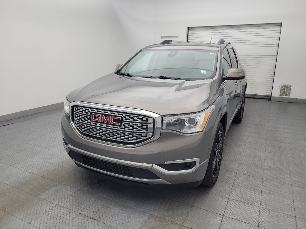 Used 2019 GMC Acadia Denali w/ Technology Package FWD image 15