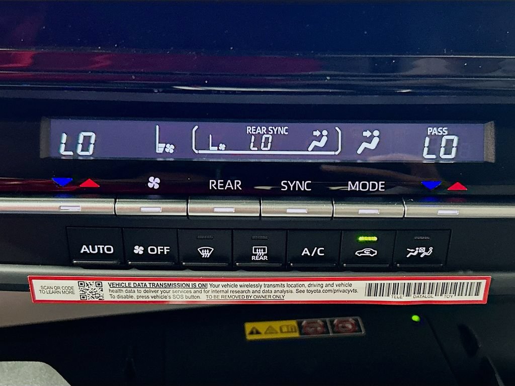 New 2026 Toyota Sienna LE FWD image 16