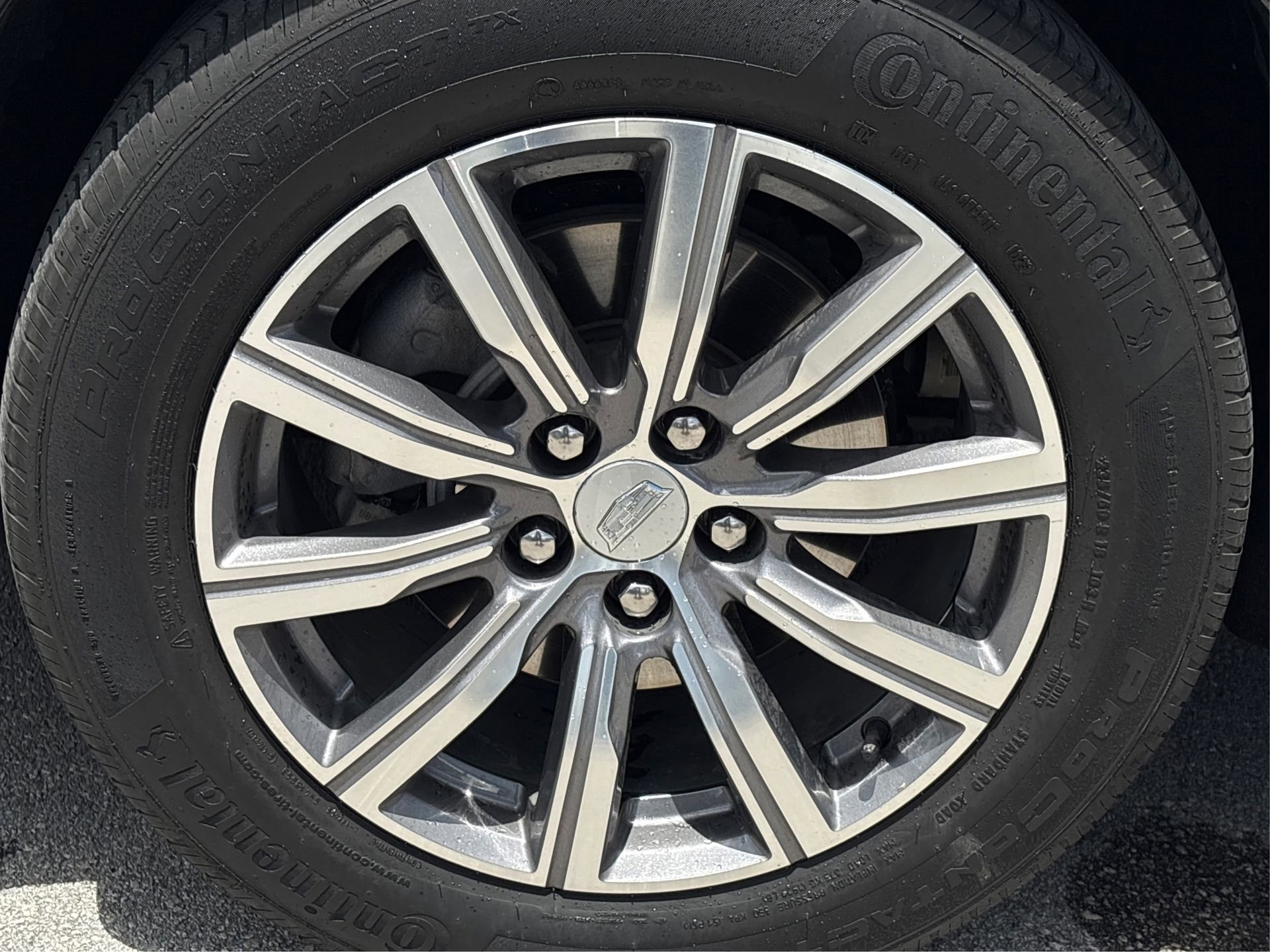 Used 2023 Cadillac XT4 Sport FWD image 13