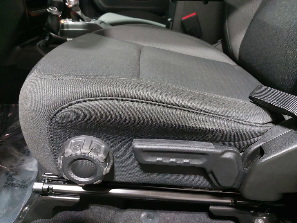 Used 2021 Jeep Wrangler Unlimited Sport image 28