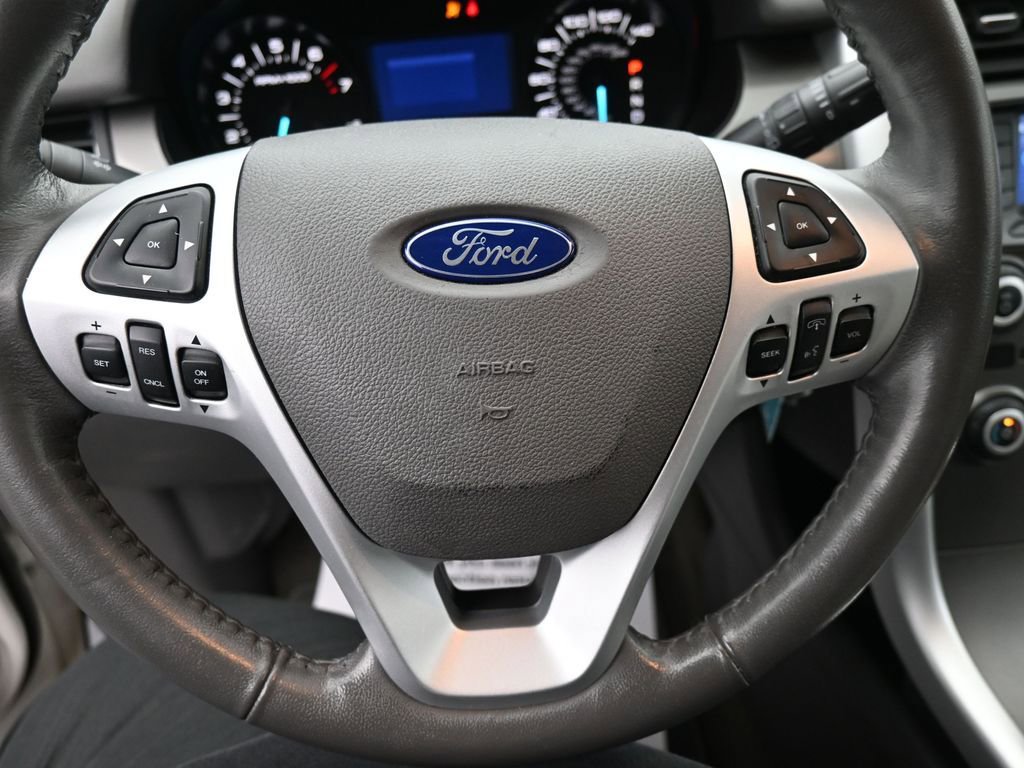 Used 2013 Ford Edge SEL image 16