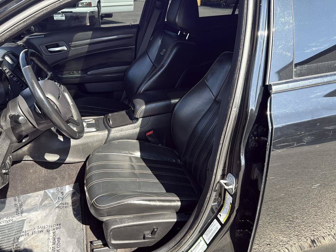 Used 2016 Chrysler 300 S w/ 300S Premium Group RWD image 9