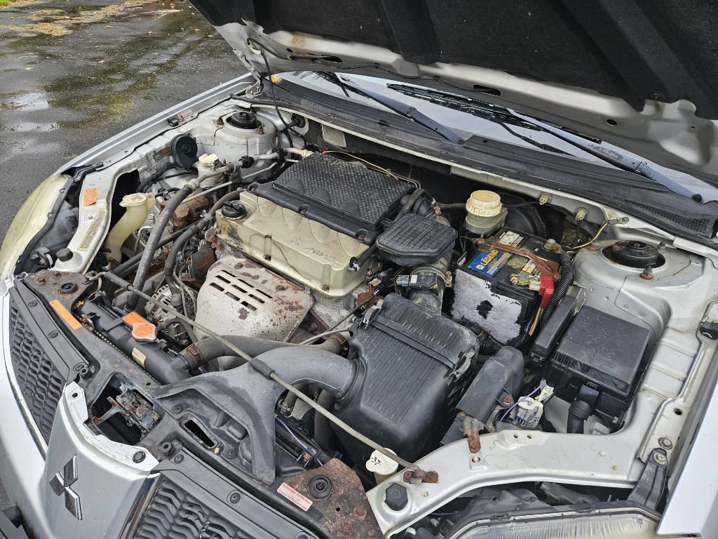 Used 2006 Mitsubishi Galant ES FWD image 17