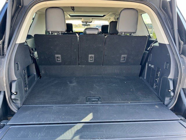 Used 2025 Ford Expedition Platinum w/ Driver's Package image 33