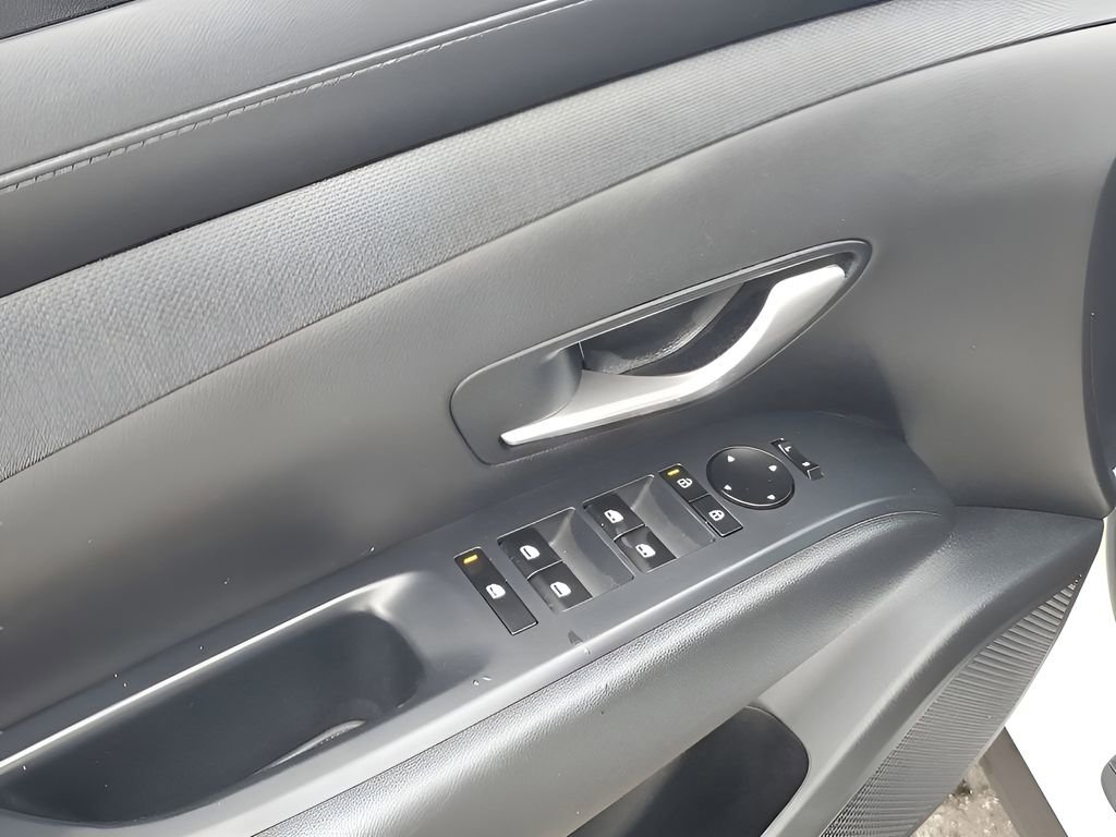 Certified 2025 Hyundai Tucson SEL image 38