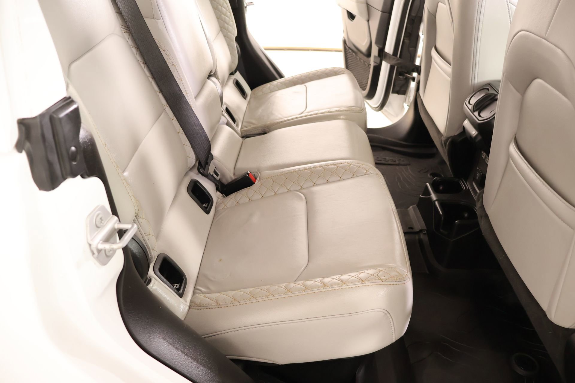 Used 2023 Jeep Gladiator Overland image 15