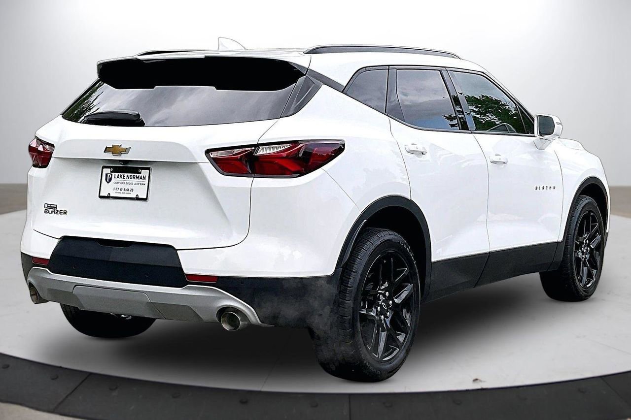 Used 2020 Chevrolet Blazer LT FWD image 9