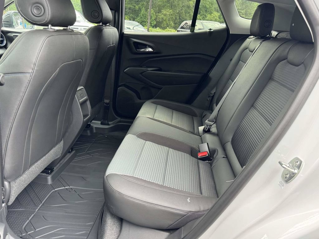 New 2026 Chevrolet Trax LT w/ Driver Confidence Package FWD image 17