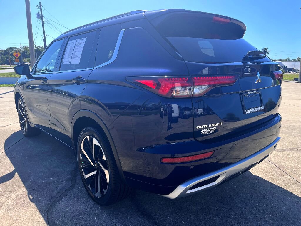 Used 2024 Mitsubishi Outlander SEL image 5