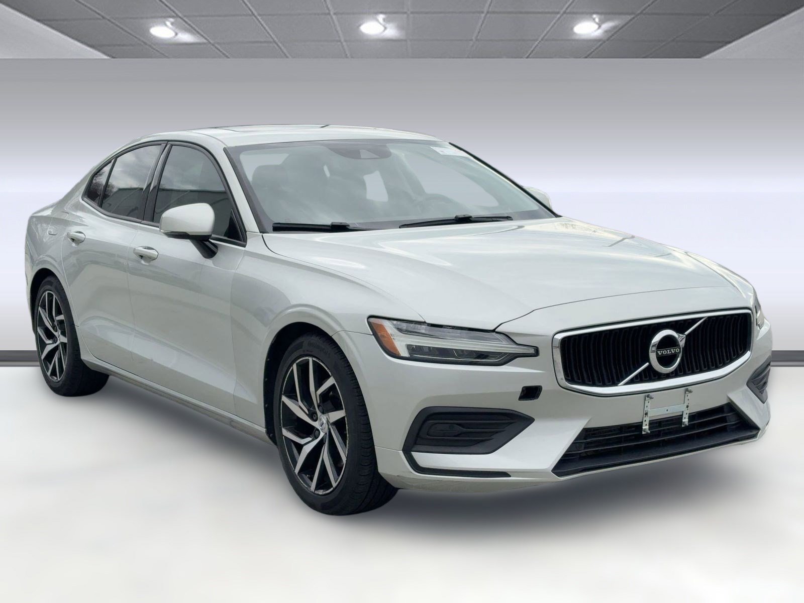 Used 2019 Volvo S60 T5 Momentum image 6