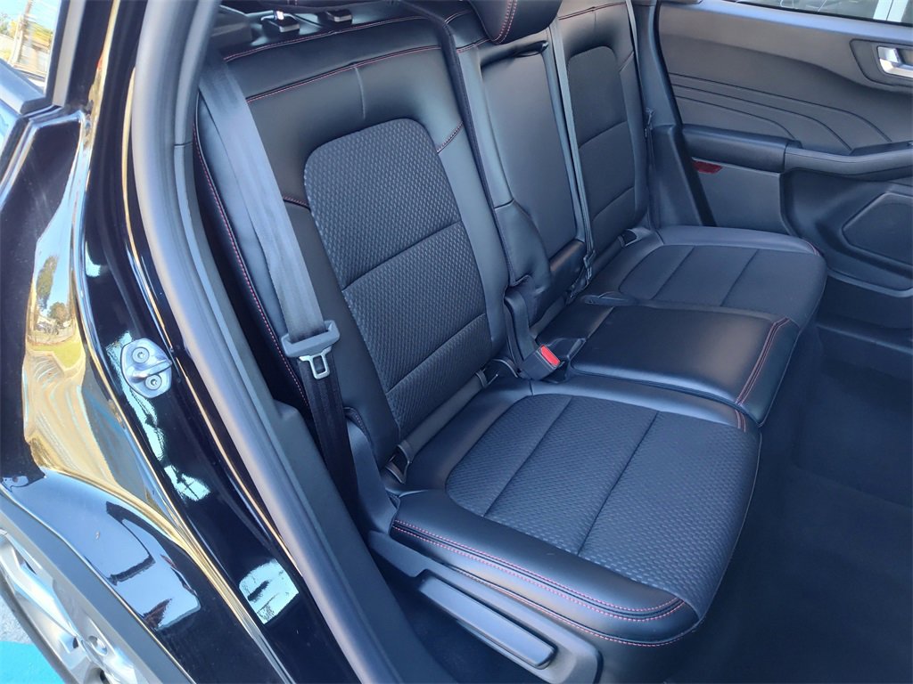 Used 2025 Ford Escape ST-Line image 33