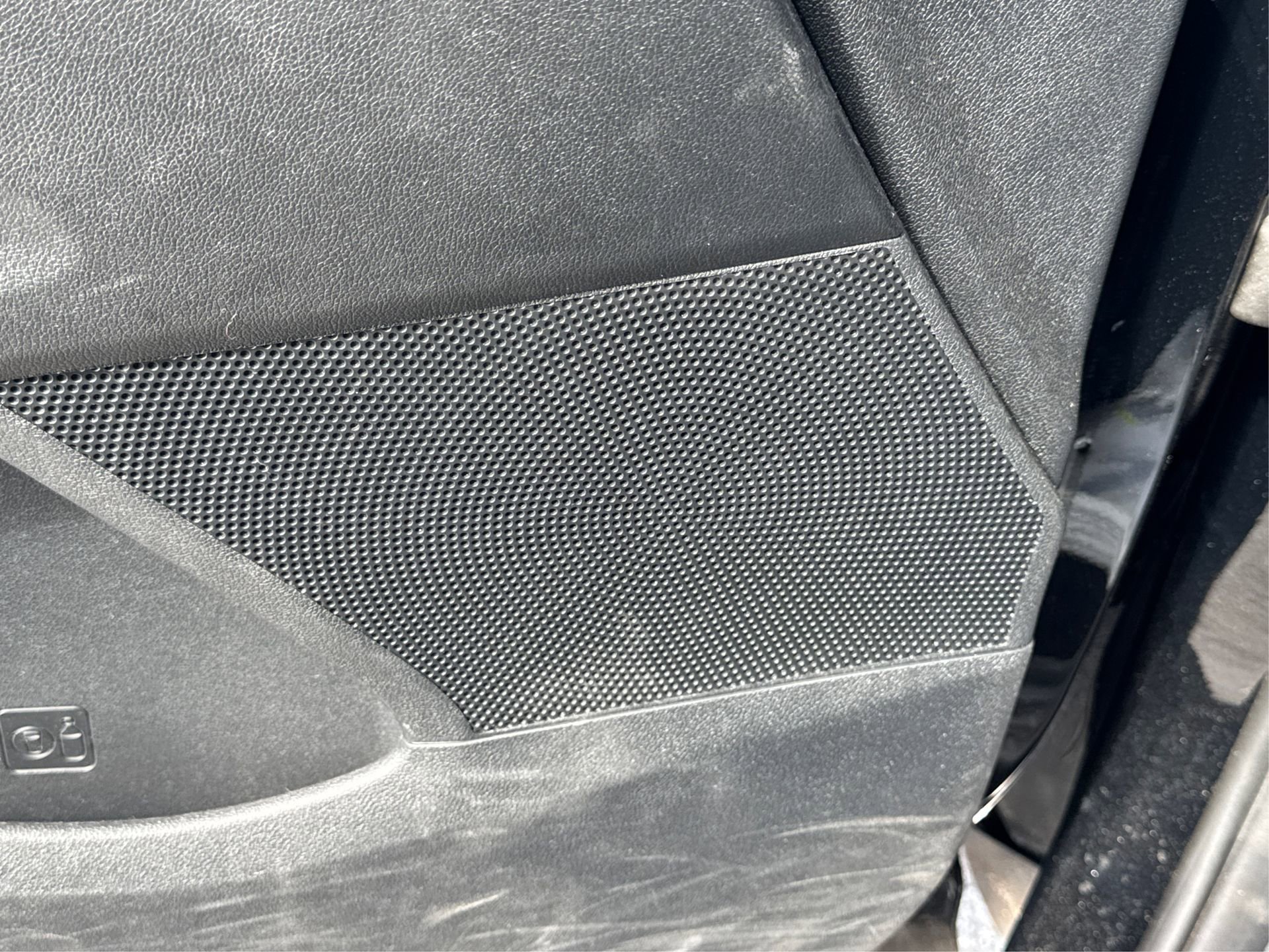 Used 2023 Kia Sorento S image 36