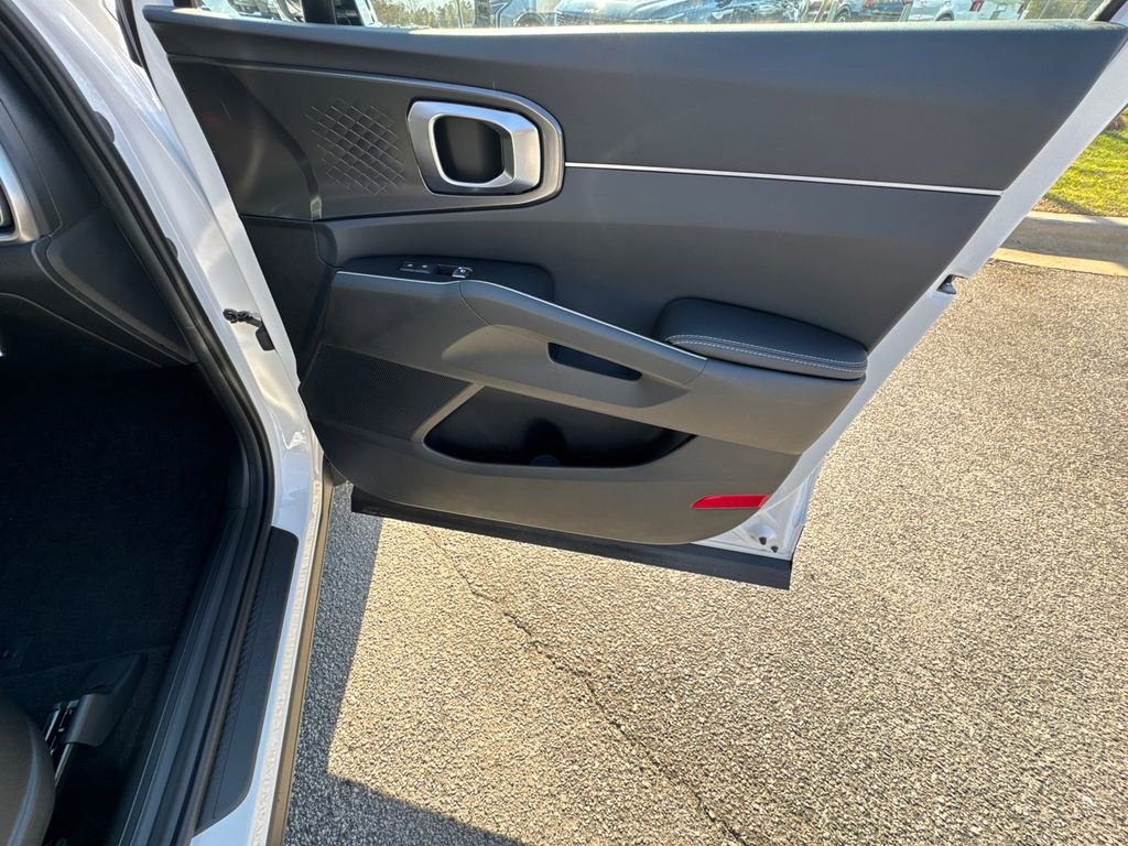 New 2026 Kia Sorento S image 14