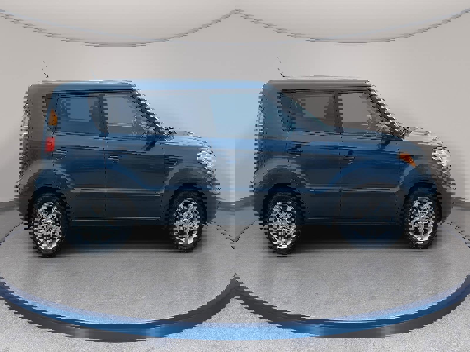 Used 2011 Kia Soul + image 4