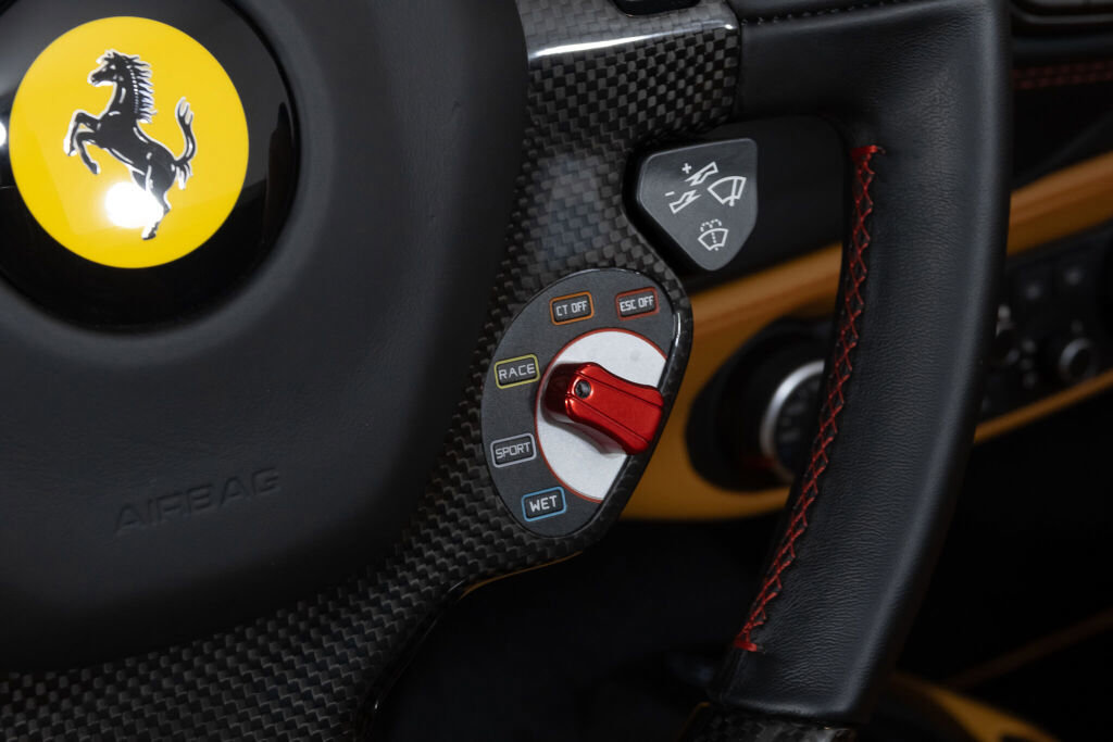 Used 2018 Ferrari 488 Spider image 34