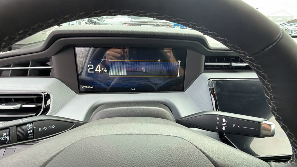 New 2027 Chevrolet Bolt LT w/ Comfort Package image 22