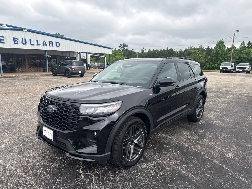 Used 2025 Ford Explorer ST-Line w/ ST-Line Street Pack AWD/4WD image 20