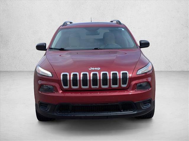 Used 2016 Jeep Cherokee Sport image 2