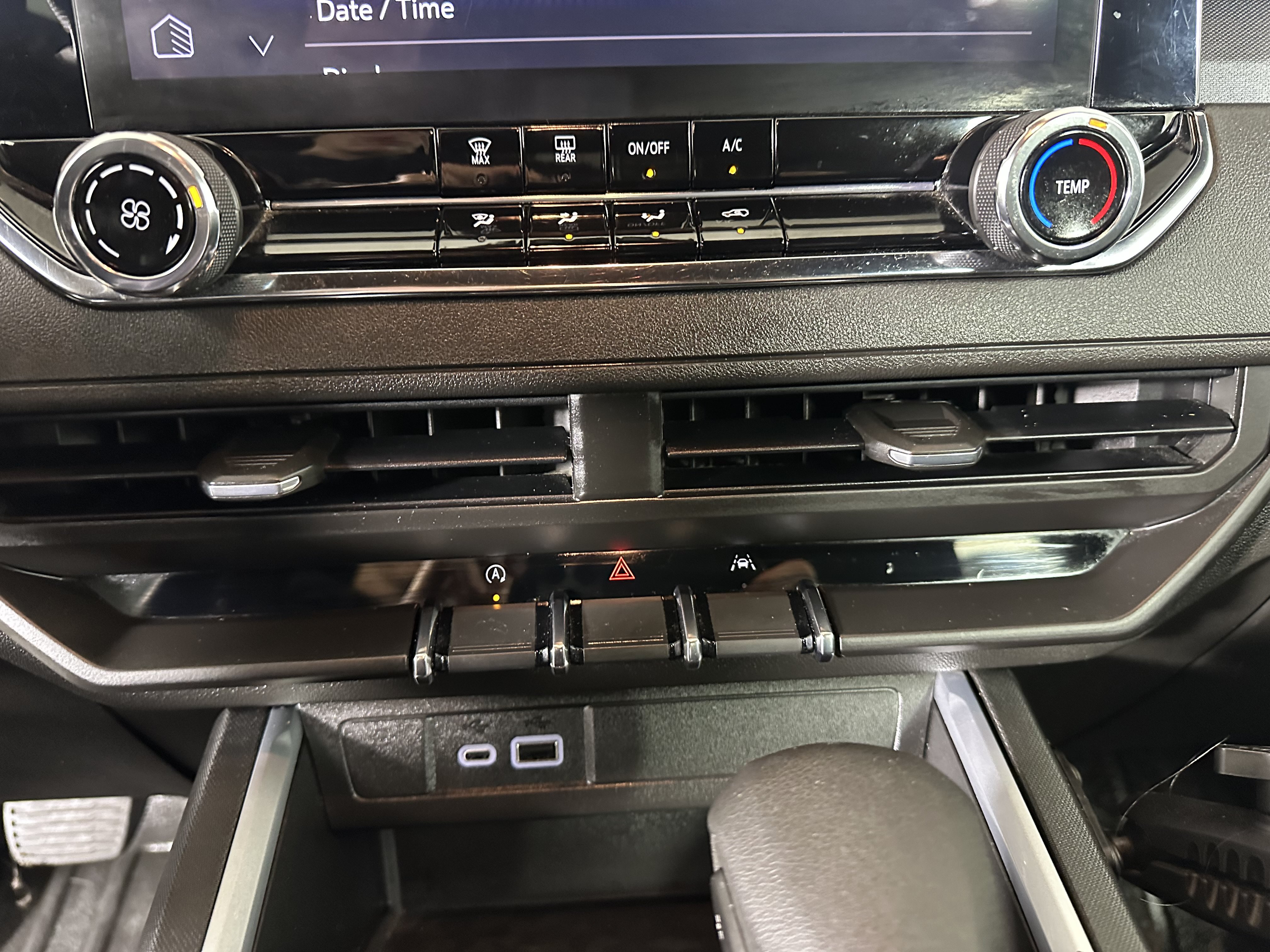 Used 2023 Chevrolet Colorado W/T w/ Safety Package AWD/4WD image 19