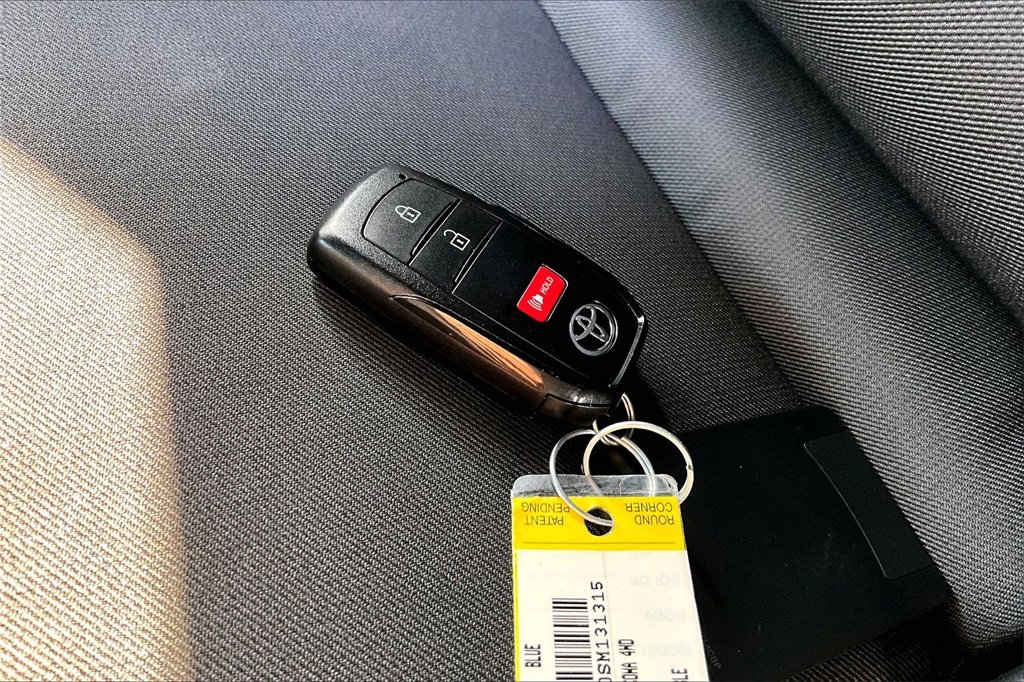 Used 2025 Toyota Tacoma TRD Off-Road w/ TRD Off Road Upgrade Package image 35