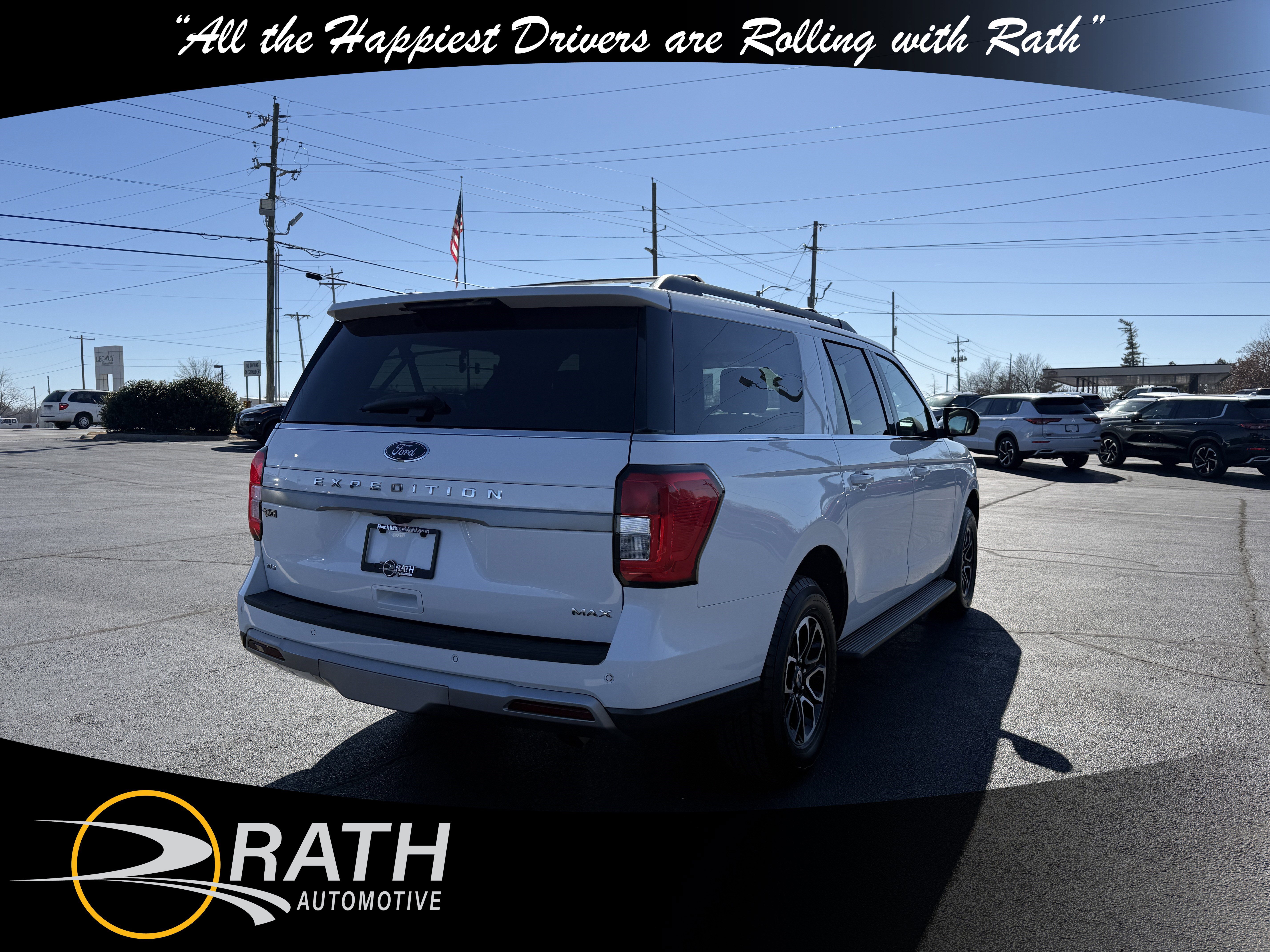 Used 2024 Ford Expedition Max XLT image 9