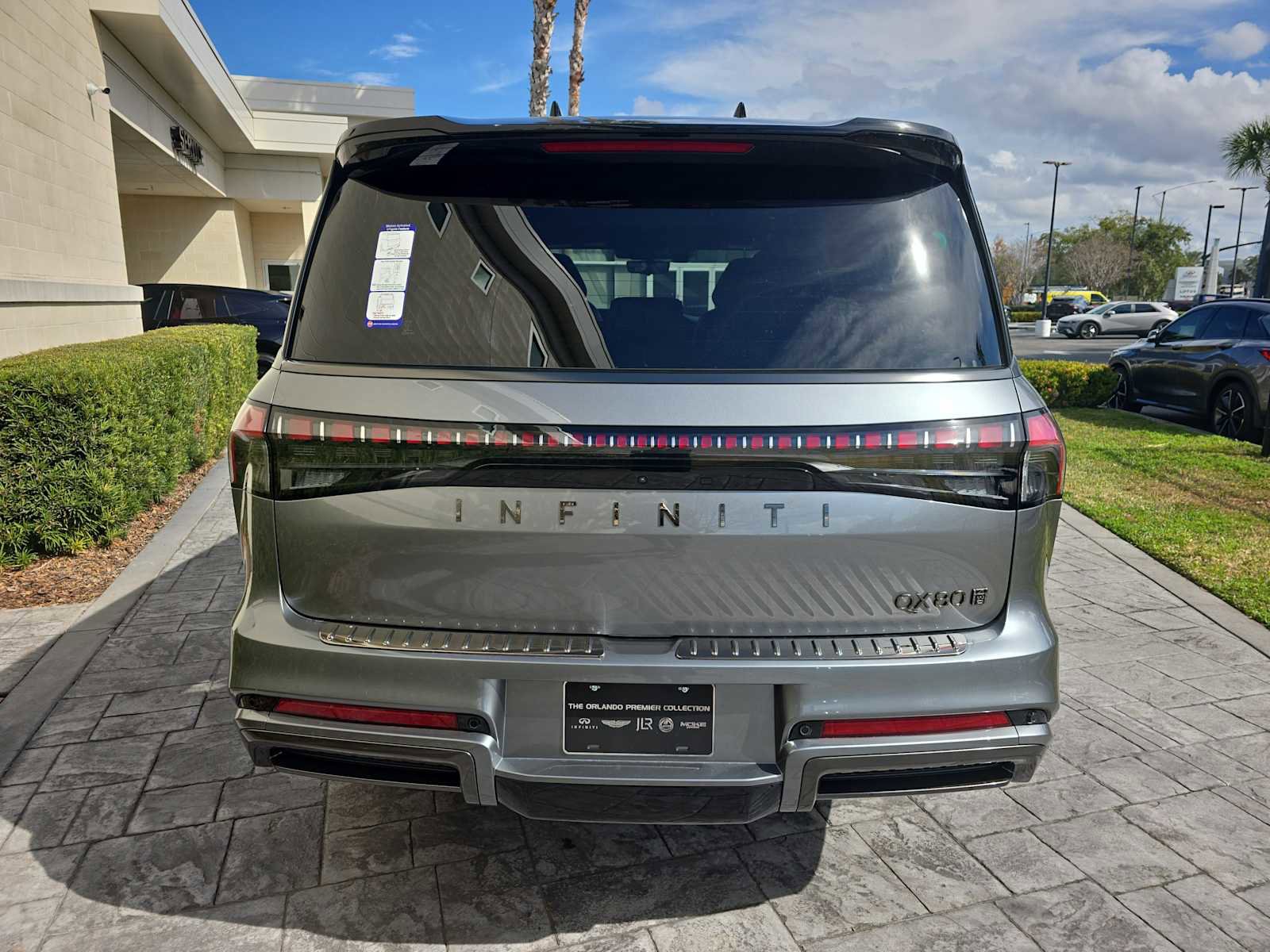 New 2026 INFINITI QX80 Autograph image 5