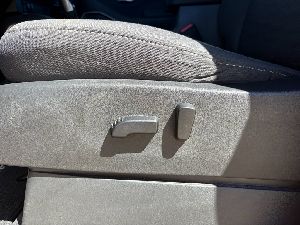 Used 2022 Nissan Frontier SV image 25