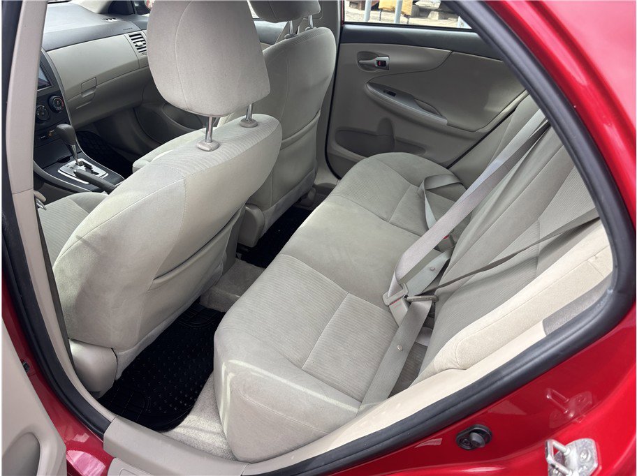 Used 2010 Toyota Corolla image 10