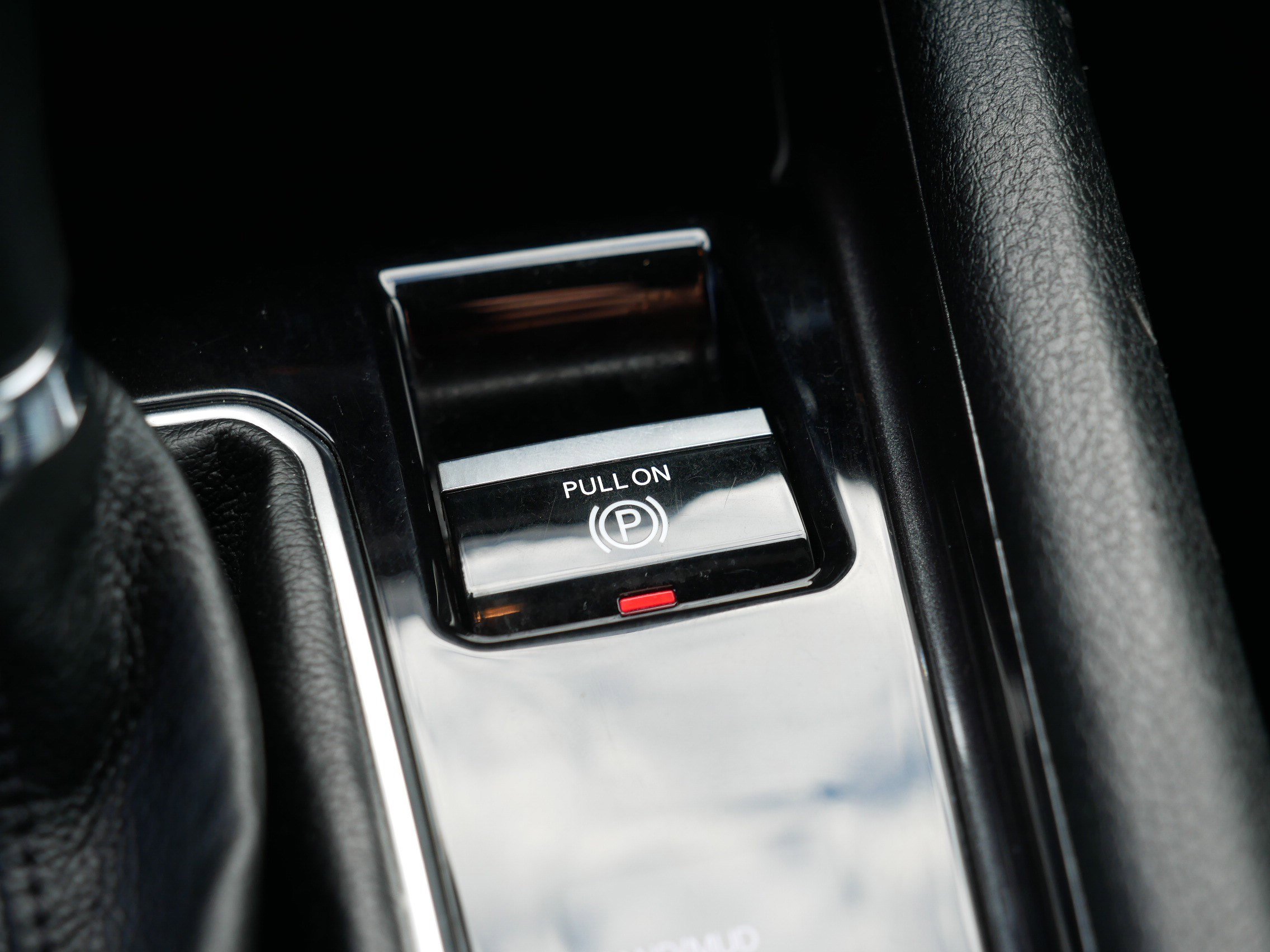 Used 2024 Jeep Compass Latitude image 31