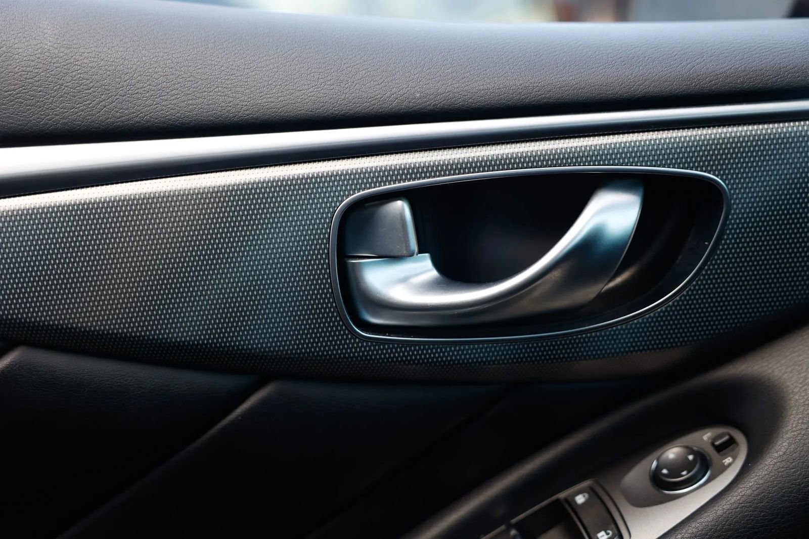 Used 2014 INFINITI Q50 Premium w/ Navigation Package image 44