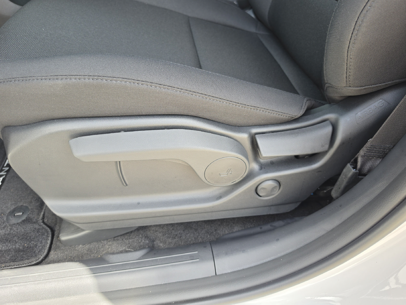 New 2027 Hyundai Santa Fe SE FWD image 23
