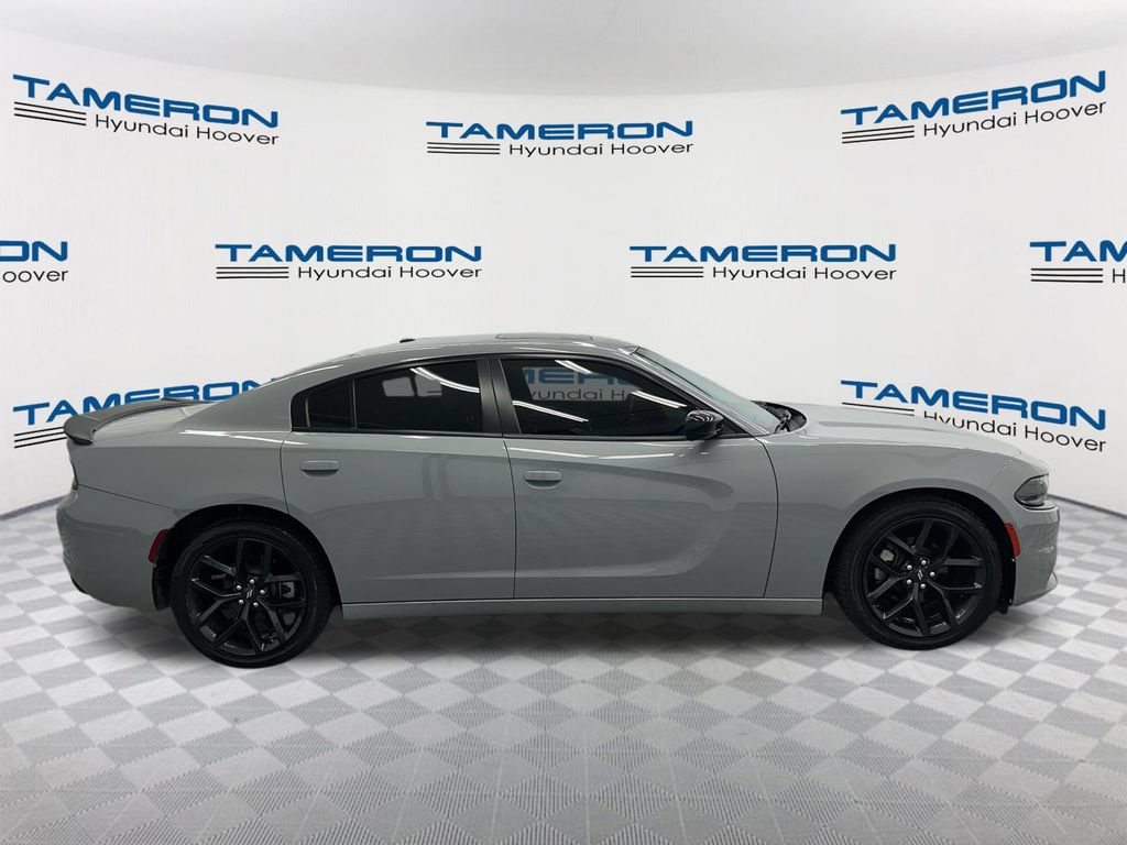 Used 2022 Dodge Charger SXT w/ Driver Convenience Group RWD image 6