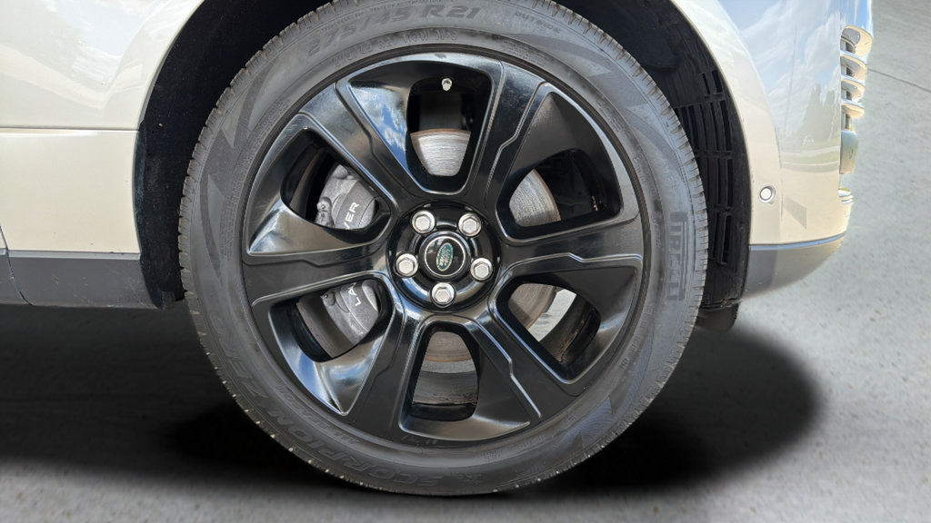 Used 2019 Land Rover Range Rover Supercharged AWD/4WD image 12