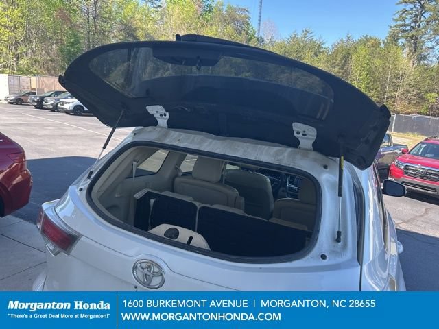 Used 2015 Toyota Highlander Limited Platinum AWD/4WD image 38
