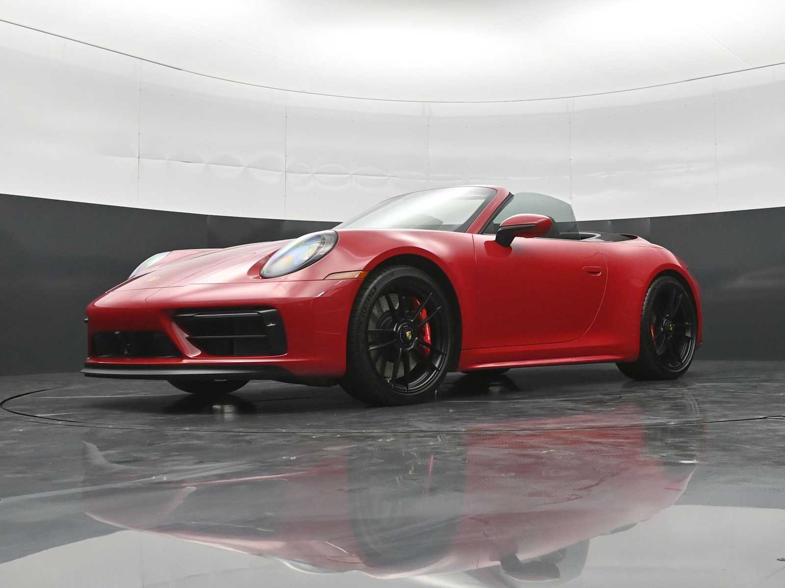 Certified 2024 Porsche 911 Carrera GTS RWD image 39
